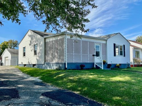851 Superior St, Zanesville, OH 43701-5443