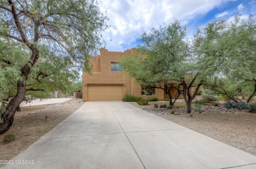 2321 Woods Pl, Tucson, AZ 85749-8014