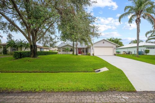 842 Doctor Ave, Sebastian, FL 32958-4824