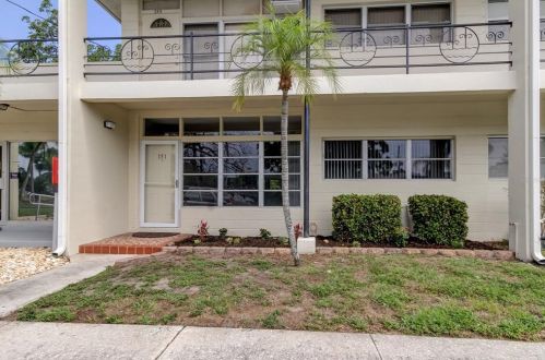 5745 40th Ave, Saint Petersburg, FL 33709-5406
