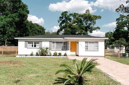 1447 Pleasant Pl, Lakeland, FL 33801-2830