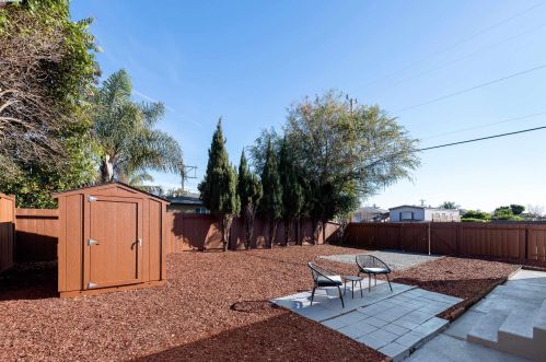 26184 Stanwood Ave, Hayward CA  94544-2736 exterior