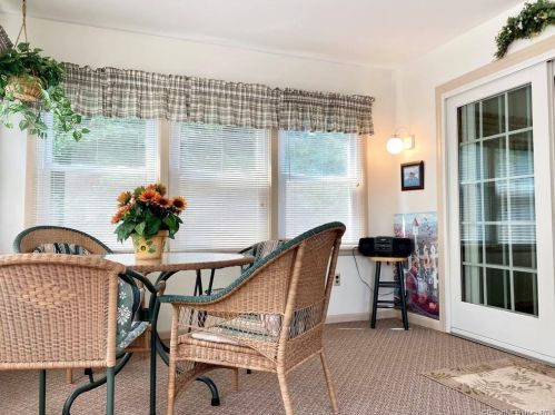 242 Dahlia Dr, Mahopac NY  10541-3768 exterior