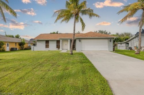 1121 47 Ter, Cape Coral FL  33914-7370 exterior