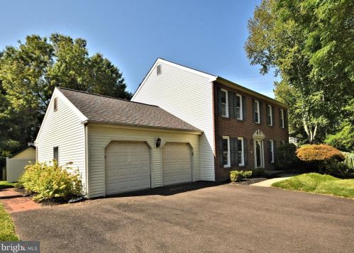 122 Claremont Dr, Lansdale, PA 19446-6360