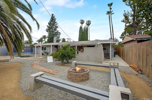 5974 Boone Ct, Riverside CA  92506-1721 exterior