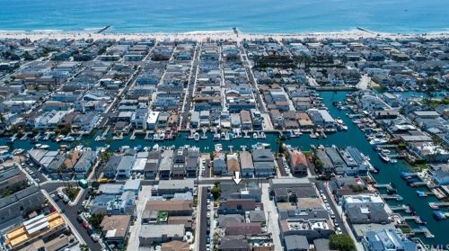 501 35th St, Newport Beach, CA 92663-3202