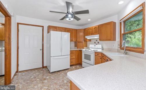 14 John Andrews Dr, Harrington DE  19952-9725 exterior