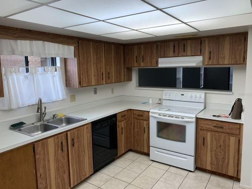 560 Belltower Ave, Deltona, FL 32725-8063