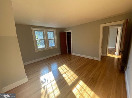 504 Church St, Charles Town WV  25414-1314 exterior