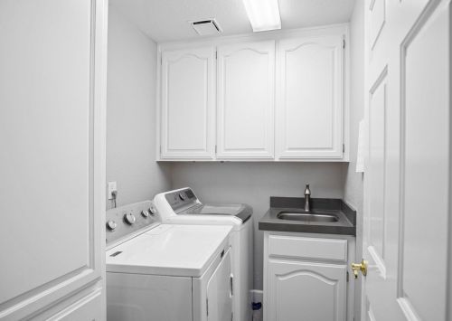 1840 Paddock Ln, Turlock CA  95382-2958 exterior