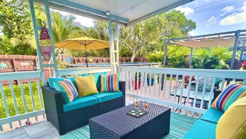 805 26th Ave, Hollywood FL  33020-5704 exterior