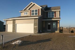 2004 Oak Dr, Ankeny, IA 50021-4632