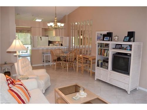 267 Quail Forest Blvd, Naples, FL 34105-5553