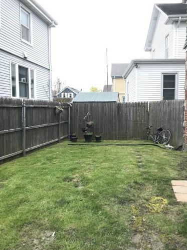 56 Middleton Ave, Middletown RI  02840-3657 exterior