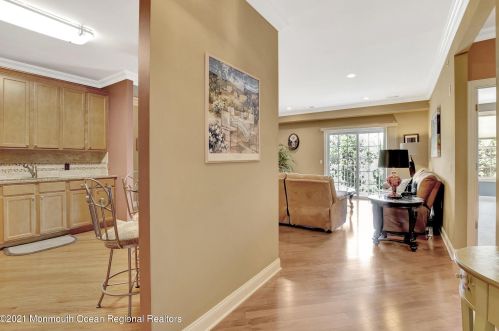 109 Magna Carta Dr, Morganville NJ  07751-5202 exterior