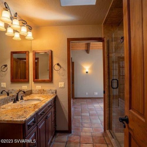 375 Shadow Rock Dr, Sedona AZ 86336-3451 exterior