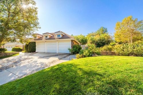 26206 Park View Rd, Santa Clarita, CA 91355-2067