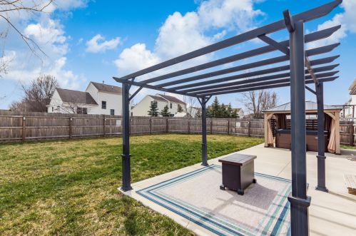 501 Poppy Ln, Marysville OH  43040-8109 exterior