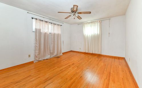 577 Grove Rd, Verona PA  15147-1656 exterior