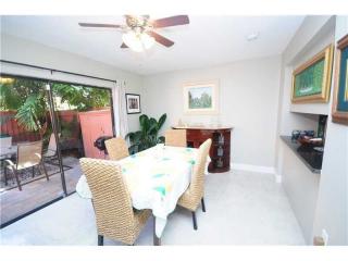 10045 77th Ct, Miami FL  33156-2678 exterior