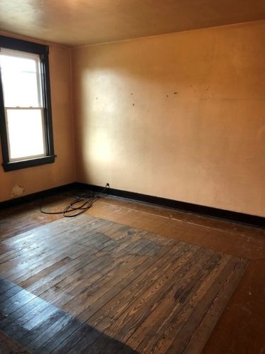 332 Mckinley St, Pittsburgh PA  15202-1743 exterior