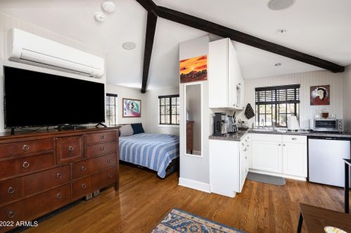 2050 11th Ave, Phoenix AZ  85007-1509 exterior