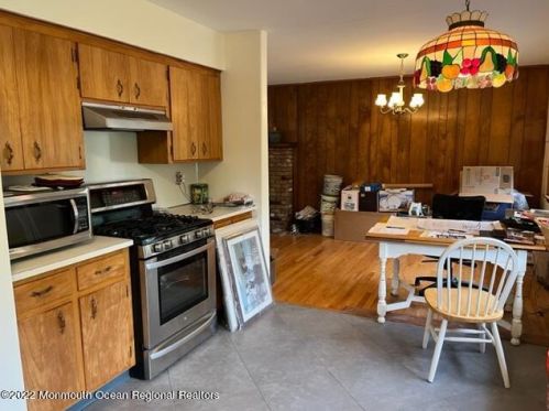 43 Lloyd Rd, Morganville NJ 07751-9792 exterior