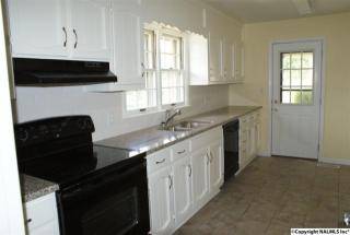 2236 Viscount Dr, Huntsville, AL 35810-4332