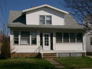 13818 West Ave, Cleveland, OH 44111-4456