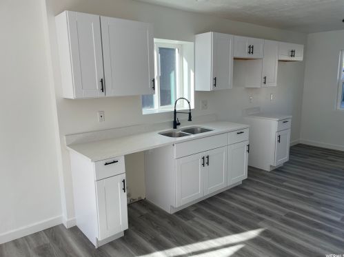 332 Post St, Salt Lake City, UT 84104-1226