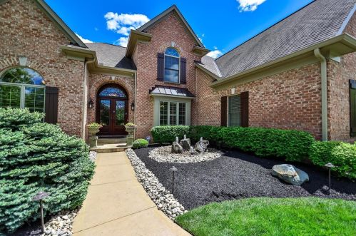 64 Gaslight Ln, Cincinnati, OH 45249-2107