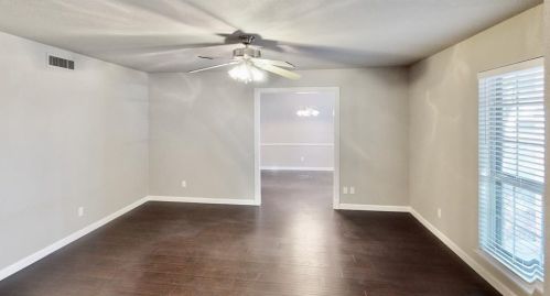 1309 Mossvine Dr, Plano TX  75023-4930 exterior