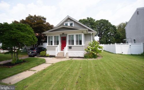 517 Beacon Ave, West Deptford, NJ 08066-1155