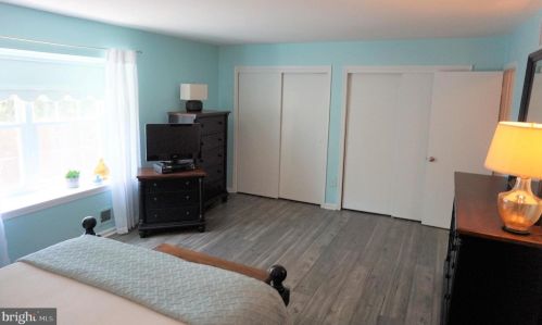 36 Catbird Ct, Lawrence Township NJ  08648-2045 exterior