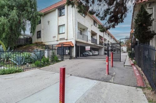 4410 Delta St, San Diego, CA 92113-7106
