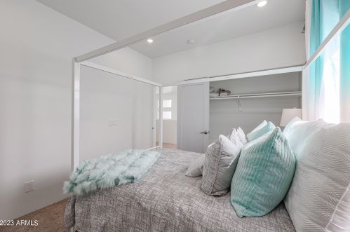 1708 5th St, Phoenix AZ  85004-2846 exterior