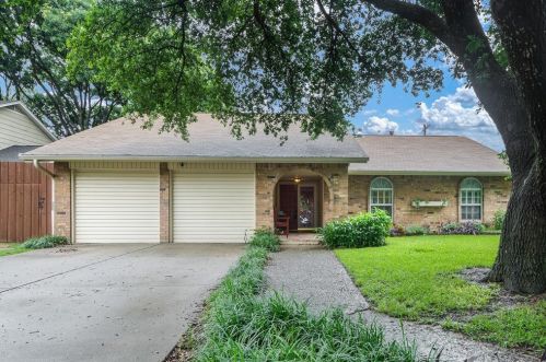 1102 Heiden Ct, Lewisville, TX 75028-1128