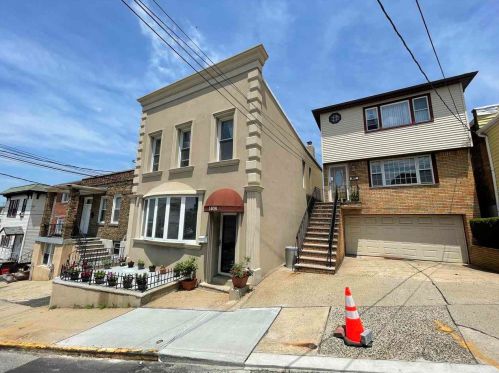 1408 76th St, North Bergen, NJ 07047-4007
