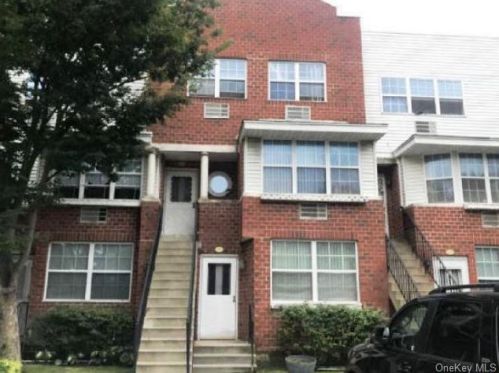 232 Sunset Blvd, Bronx, NY 10473-2452