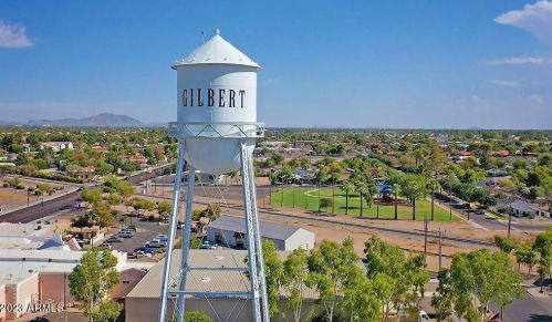 330 Aspen Ave, Gilbert, AZ 85233-3903