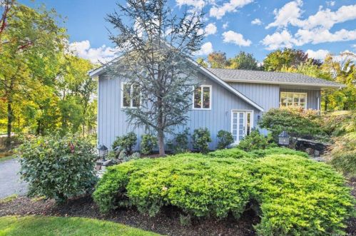 13 Scott Rd, Mahopac, NY 10541-2760