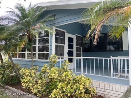 1341 Barefoot Cir, Sebastian, FL 32976-7084