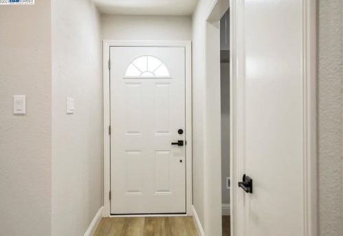 27057 Lemay Way, Hayward CA  94544-4319 exterior