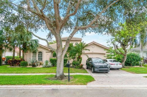 6830 Fiji Cir, Boynton Beach, FL 33437-7022