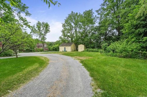 130 Osborne Hill Rd, Fishkill NY  12524-2515 exterior