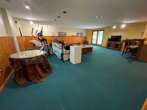 2310 Chickasaw Dr, London OH  43140-9014 exterior