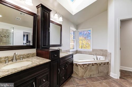 5410 Dabneys Mill Ct, Haymarket VA  20169-4519 exterior