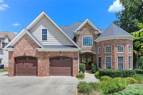 337 Lake Knoll Ct, Lewisville, NC 27023-9814