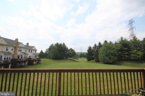 118 Shoal Creek Dr, Blue Bell PA  19422-3250 exterior